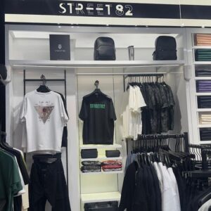 Street 82